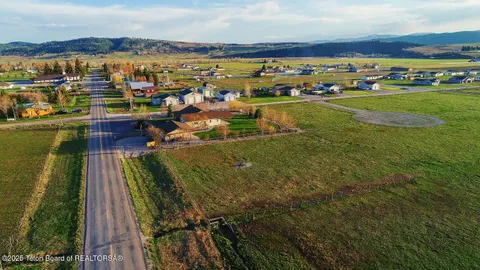 $180,000 | 3-4 County Road 122, Bedford, WY 83112