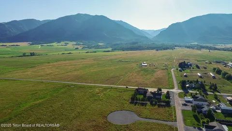 $180,000 | 3-4 County Road 122, Bedford, WY 83112