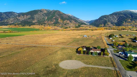 $180,000 | 3-4 County Road 122, Bedford, WY 83112