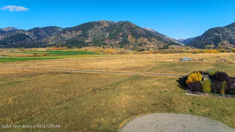 $180,000 | 3-4 County Road 122, Bedford, WY 83112