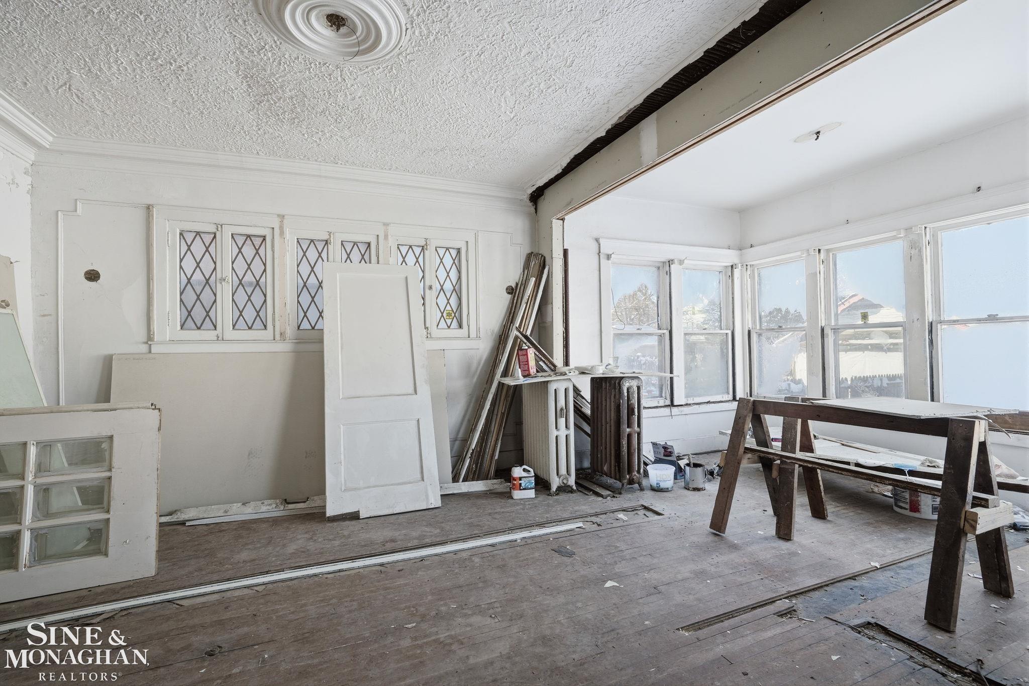 1234 Edison Street Detroit, MI 48202 - Photo 6 of 35 50220159-C4EAB2CA-C879-475D-BDC1-30D60F505652.JPG