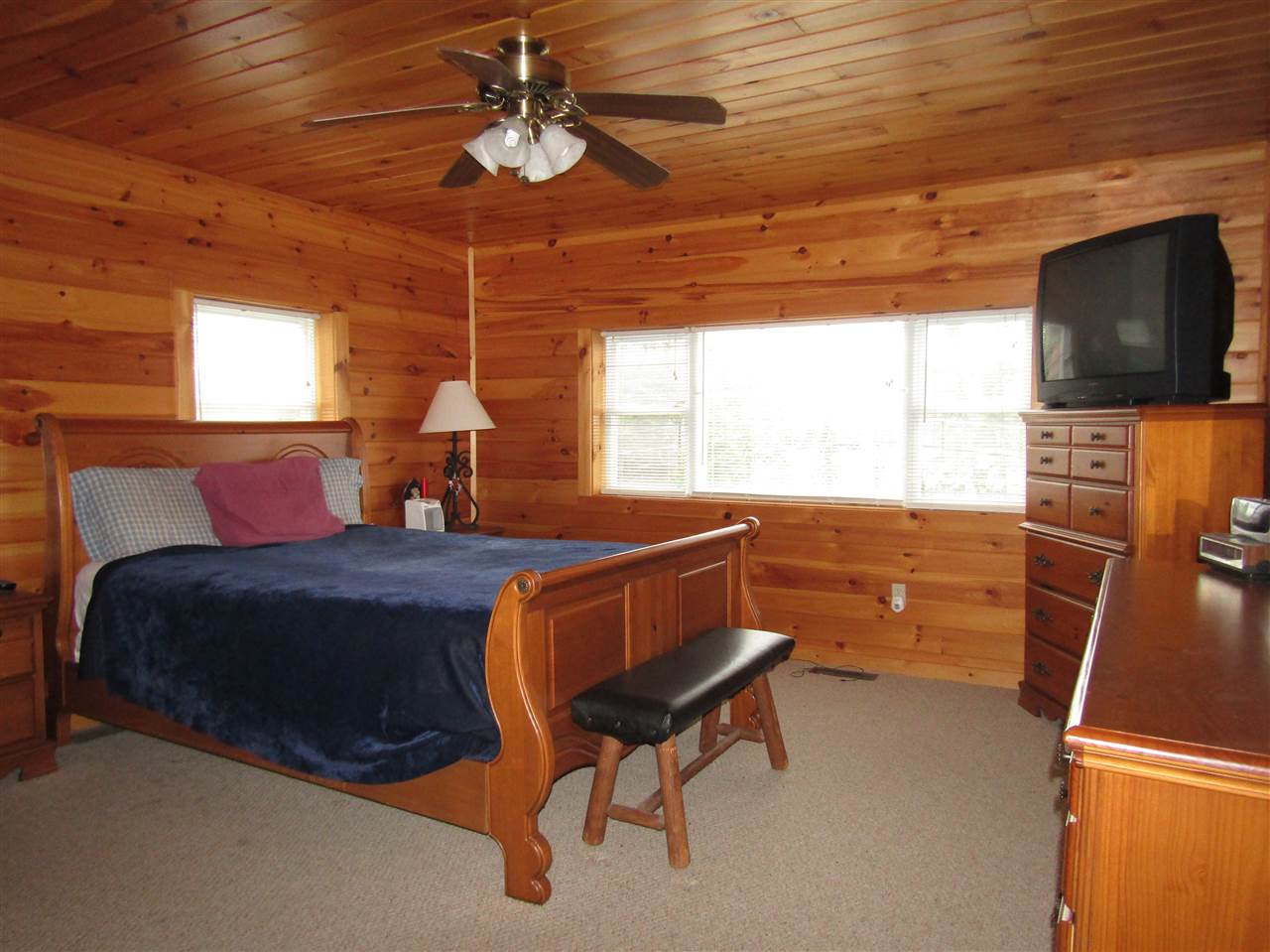 90 Beach Road Pittsburg, NH 03592 - Photo 20 of 40