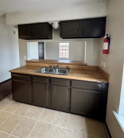 $900 | 908 Jeffrey Court, Unit C, Laplace, LA 70068