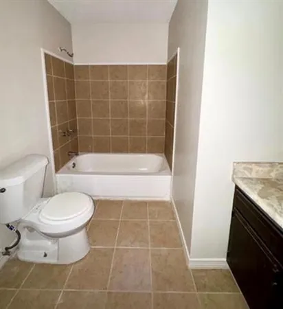 $900 | 908 Jeffrey Court, Unit C, Laplace, LA 70068