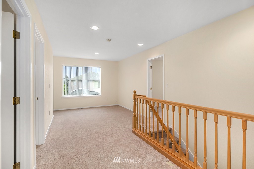 17728 110th Place Southeast Renton, WA 98055 - Photo 13 of 18