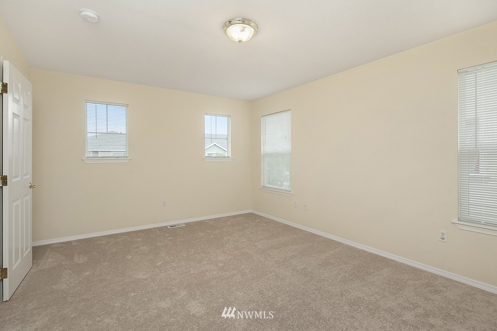 17728 110th Place Southeast Renton, WA 98055 - Photo 9 of 18
