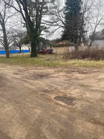 $12,900 | 614 Pavone Street, Benton Harbor, MI 49022