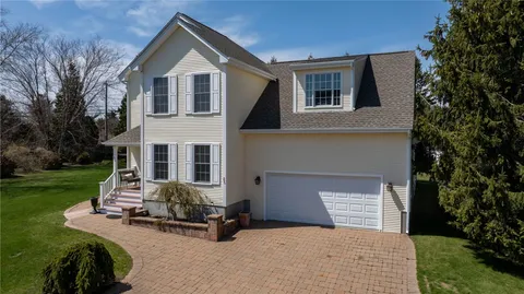 $1,250,000 | 25 Southern View Drive, Narragansett, RI 02882