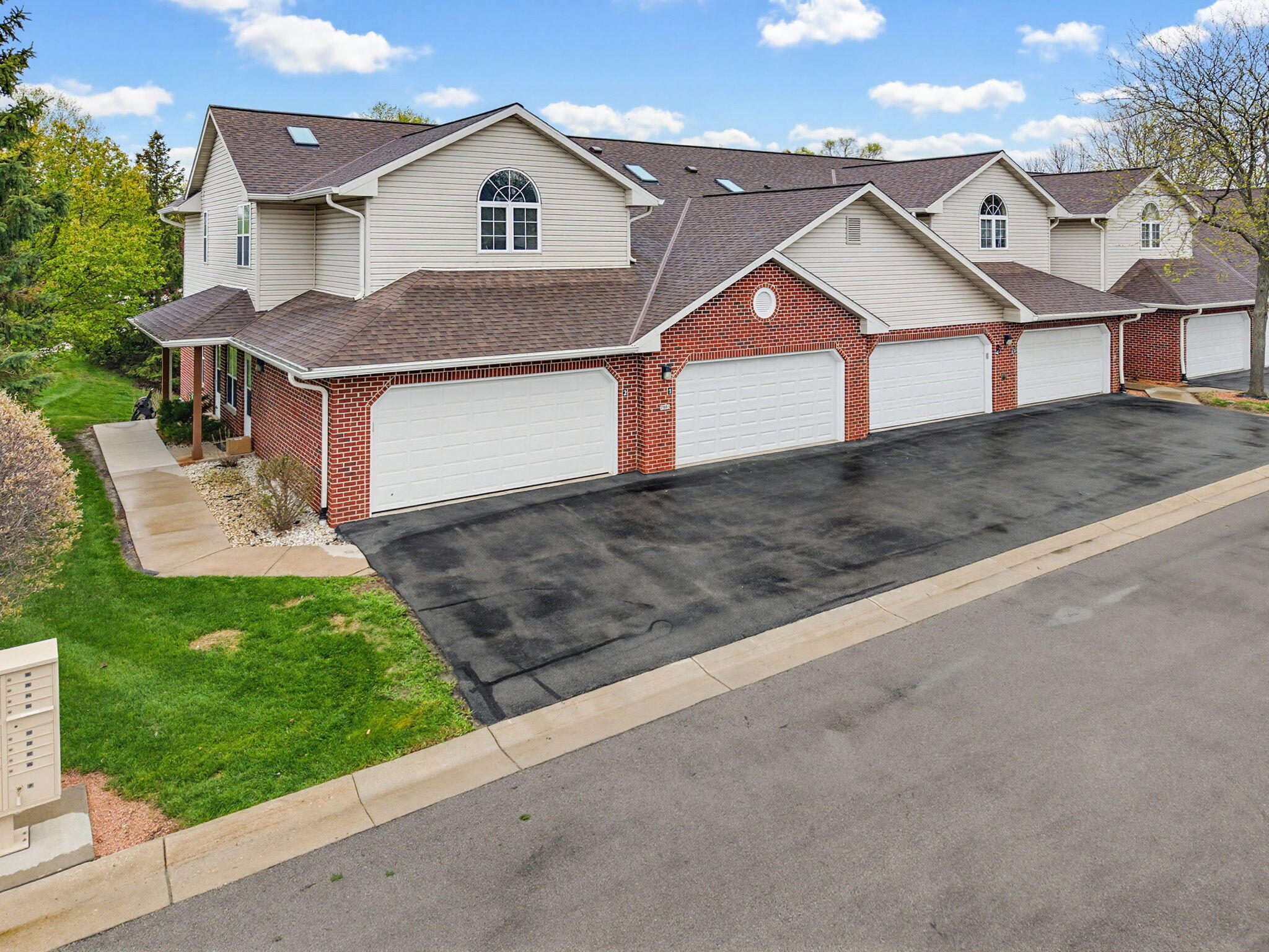 1-web-or-mls-7883-s-scepter-dr-1