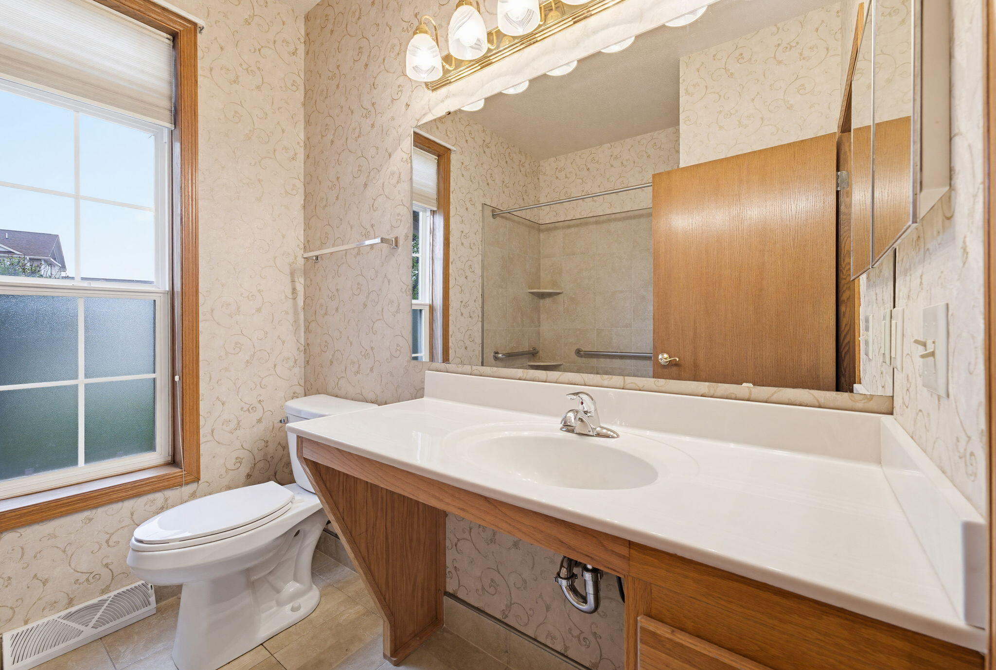7883 South Scepter Drive, Unit 1 Franklin, WI 53132 - Photo 12 of 34 16-web-or-mls-7883-s-scepter-dr-1