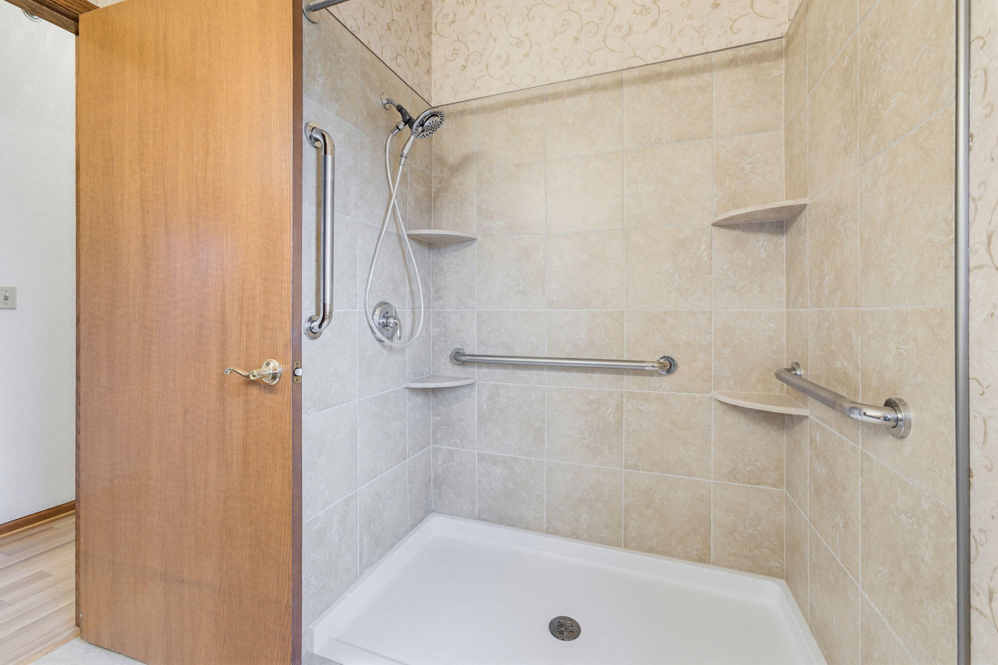 7883 South Scepter Drive, Unit 1 Franklin, WI 53132 - Photo 13 of 34 17-web-or-mls-7883-s-scepter-dr-1