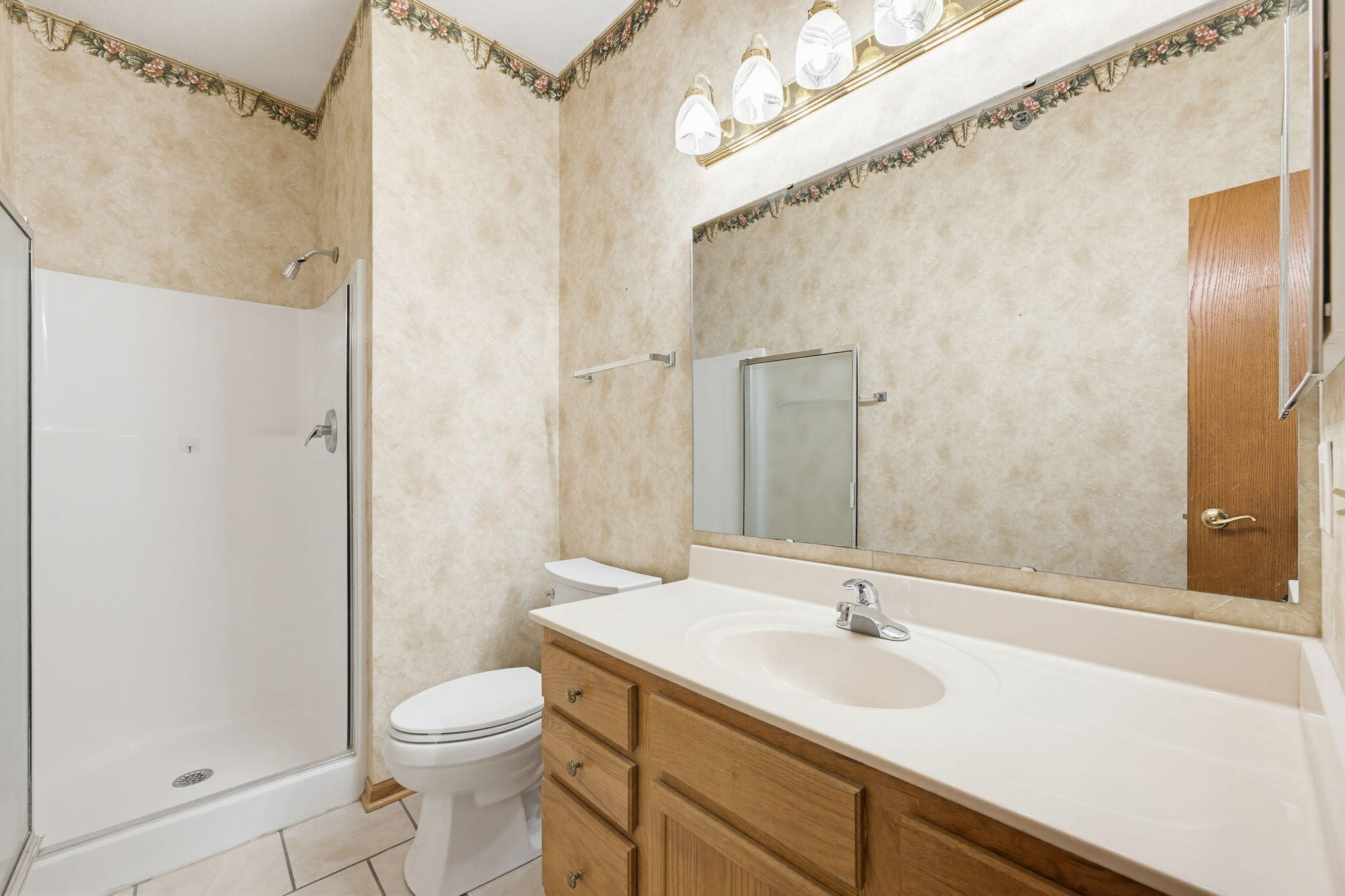 7883 South Scepter Drive, Unit 1 Franklin, WI 53132 - Photo 20 of 34 24-web-or-mls-7883-s-scepter-dr-1