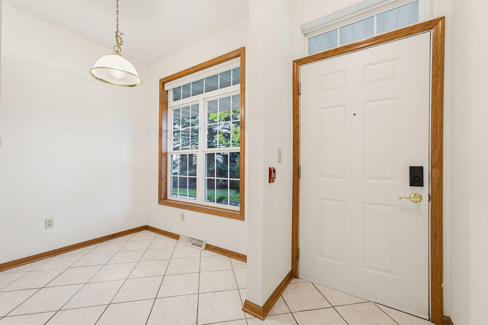 7883 South Scepter Drive, Unit 1 Franklin, WI 53132 - Photo 2 of 34 5-web-or-mls-7883-s-scepter-dr-1