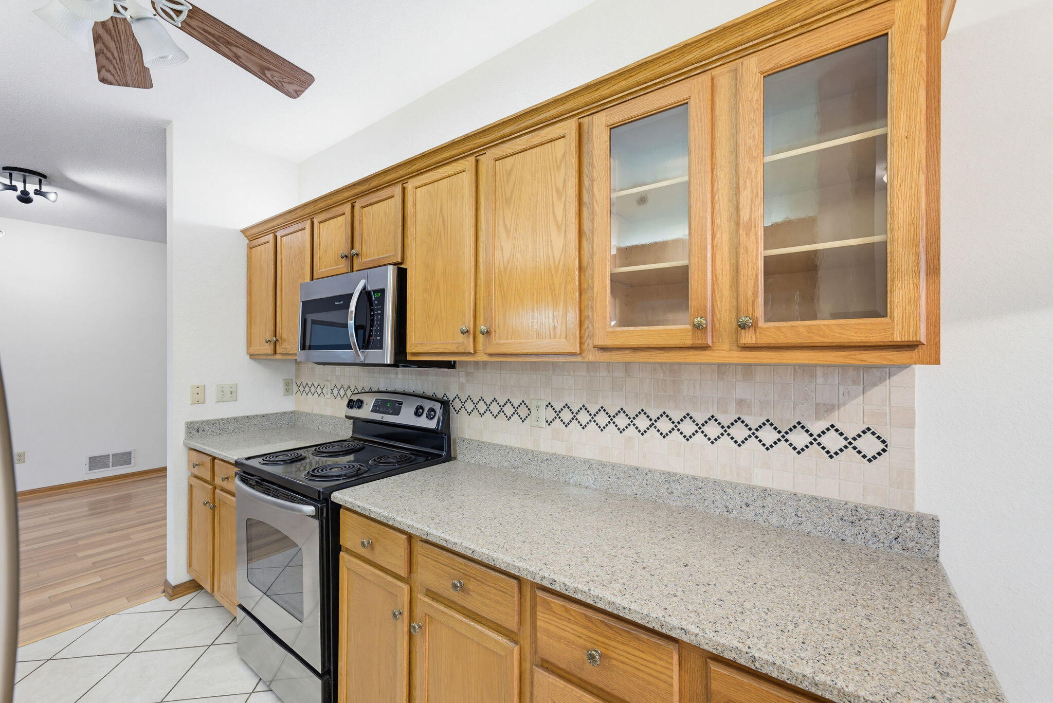 7883 South Scepter Drive, Unit 1 Franklin, WI 53132 - Photo 5 of 34 8-web-or-mls-7883-s-scepter-dr-1