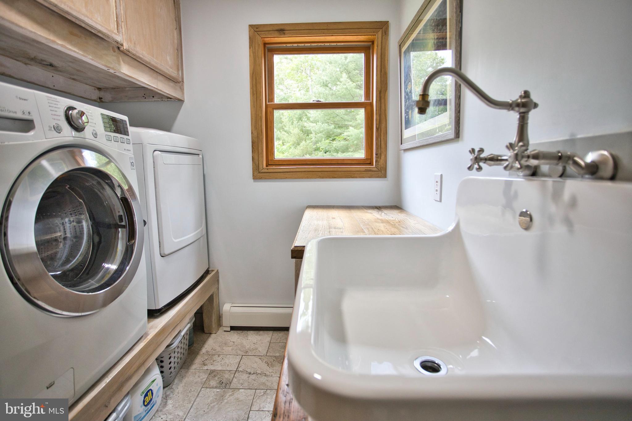 524 Bray School Road Oakland, MD 21550 - Photo 22 of 87 Laundry Room