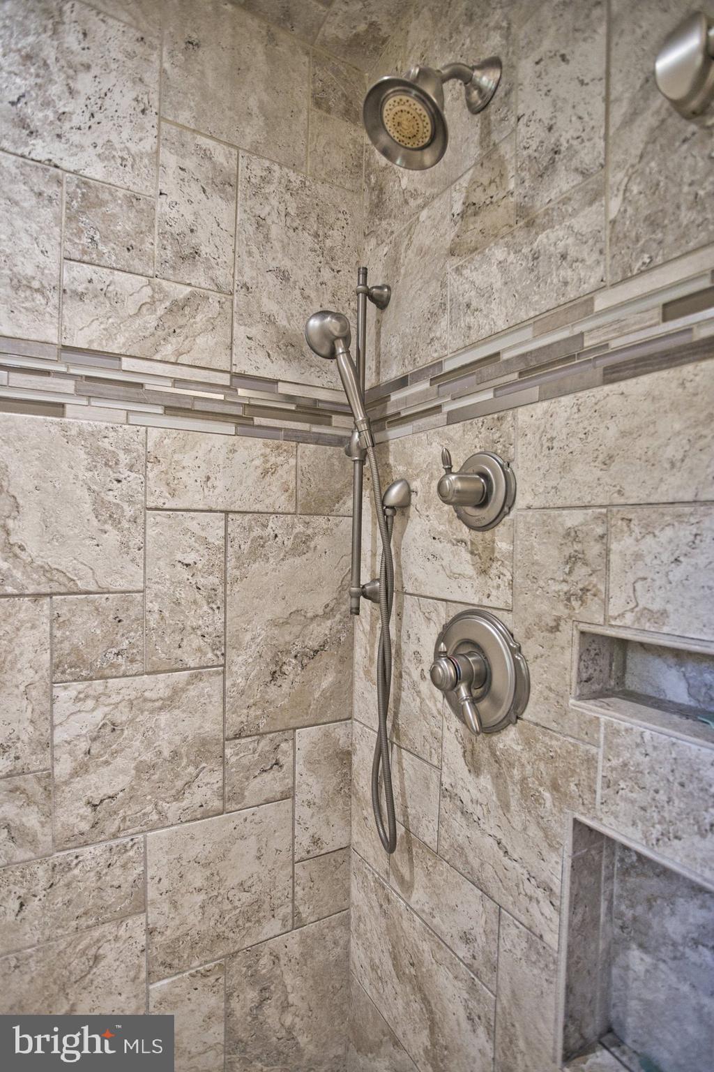 524 Bray School Road Oakland, MD 21550 - Photo 32 of 87 Beautiful Bath Tile