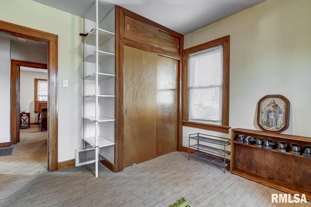 240 North Illinois Street Springfield, IL 62702 - Photo 17 of 29 Gallery Image 17