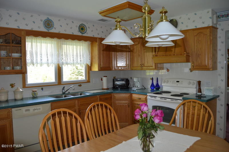 170 Long Ridge Road Hawley, PA 18428 - Photo 2 of 31