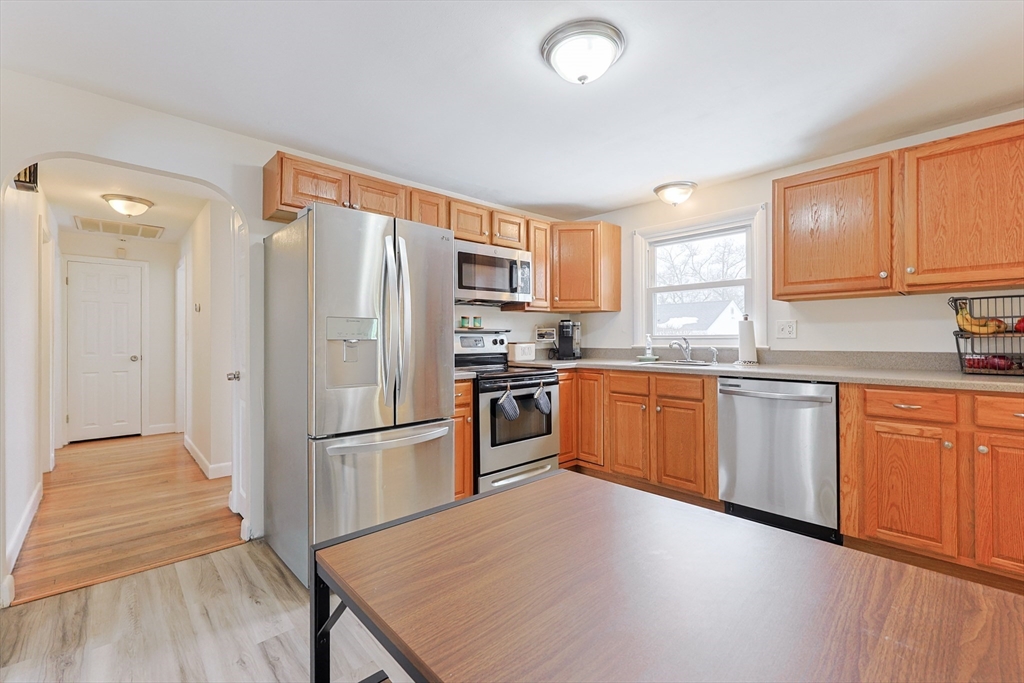 338 Mendon Road Attleboro, MA 02703 - Photo 15 of 39 Gallery Image 15