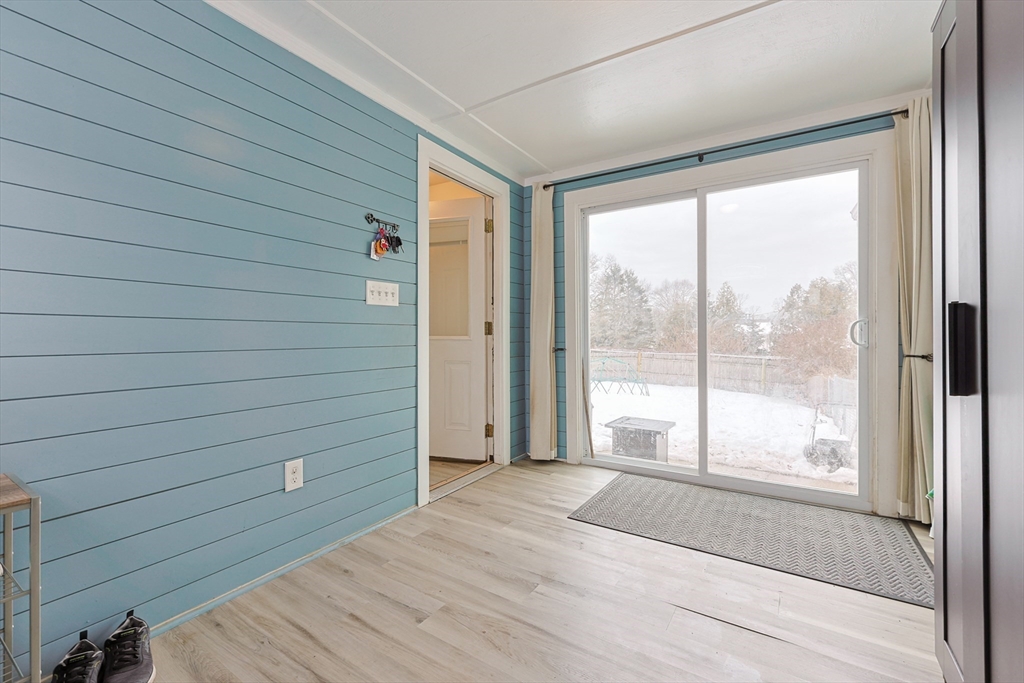 338 Mendon Road Attleboro, MA 02703 - Photo 4 of 39 Gallery Image 4