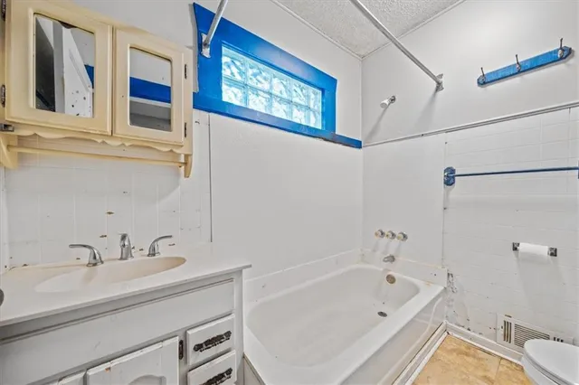 $175,000 | 720 West 77th Street, Kansas City, MO 64114