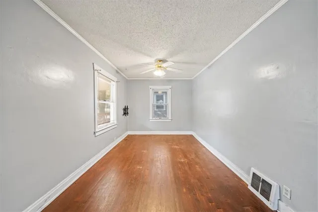 $175,000 | 720 West 77th Street, Kansas City, MO 64114