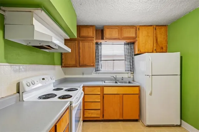 $175,000 | 720 West 77th Street, Kansas City, MO 64114