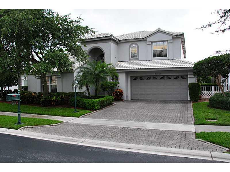23458 Torre Circle Boca Raton, FL 33433 - Photo 15 of 18 Exterior Front