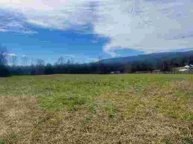 $675,000 | 9415 Old State Highway 28, Pikeville, TN 37367