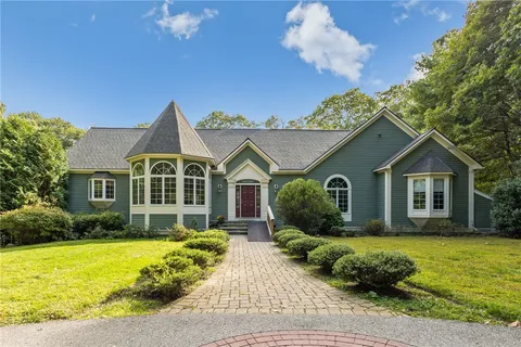 $1,050,000 | 266 Howard Avenue, Scituate, RI 02831