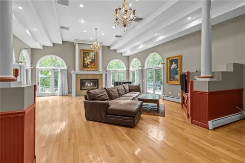 $1,050,000 | 266 Howard Avenue, Scituate, RI 02831