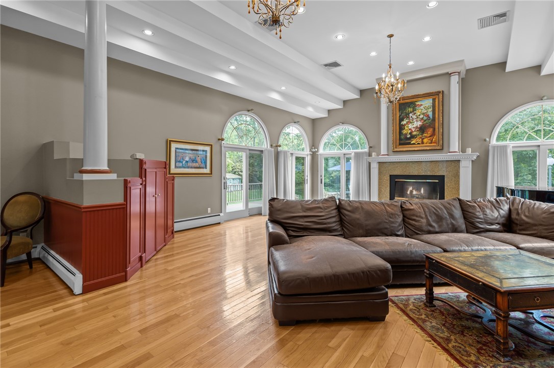 266 Howard Avenue Scituate, RI 02831 - Photo 14 of 46