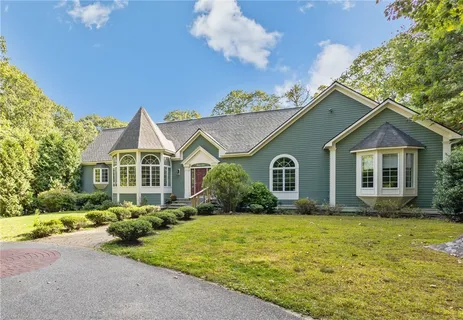 $1,050,000 | 266 Howard Avenue, Scituate, RI 02831