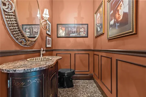 $1,050,000 | 266 Howard Avenue, Scituate, RI 02831