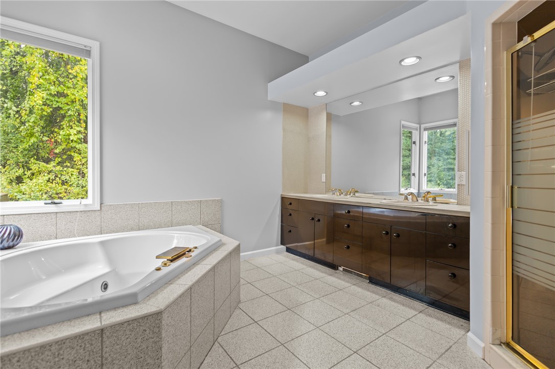 266 Howard Avenue Scituate, RI 02831 - Photo 31 of 46