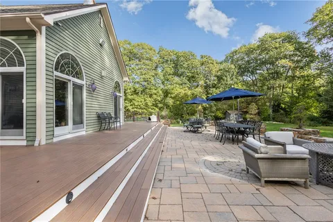 $1,050,000 | 266 Howard Avenue, Scituate, RI 02831