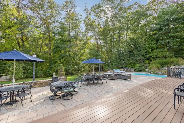 $1,050,000 | 266 Howard Avenue, Scituate, RI 02831