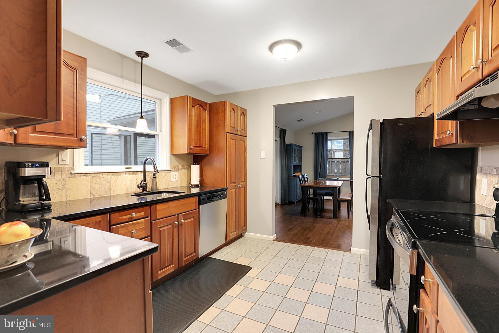 3008 Findley Road Kensington, MD 20895 - Photo 11 of 33