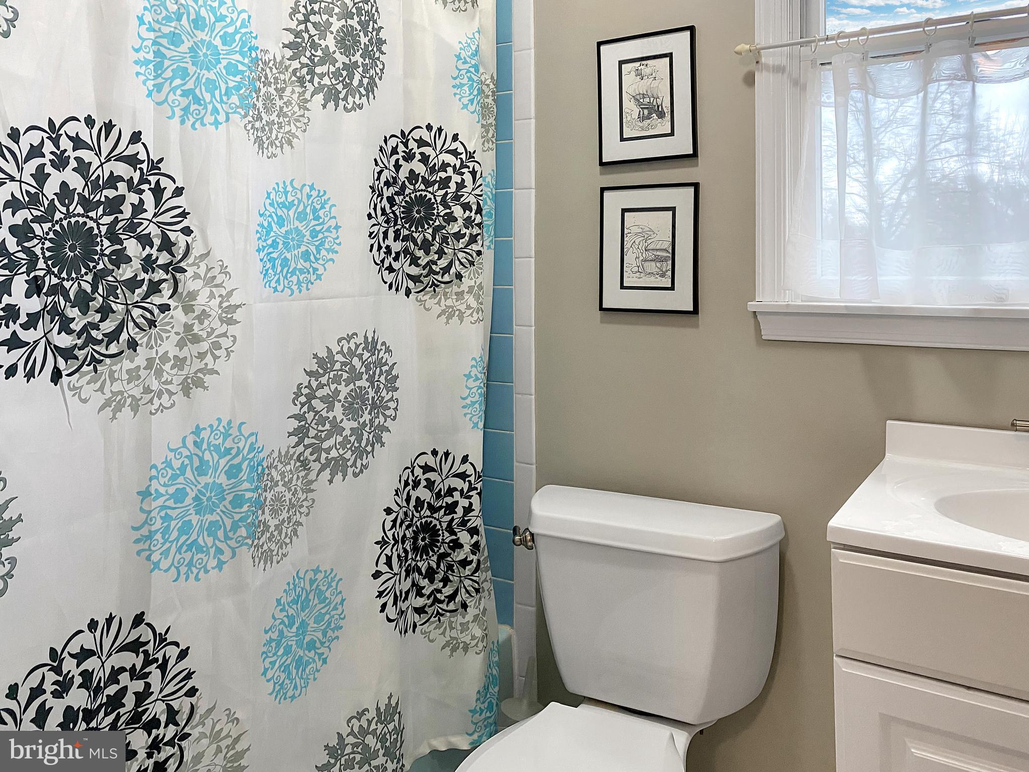 3008 Findley Road Kensington, MD 20895 - Photo 30 of 33 Upper level hall bath