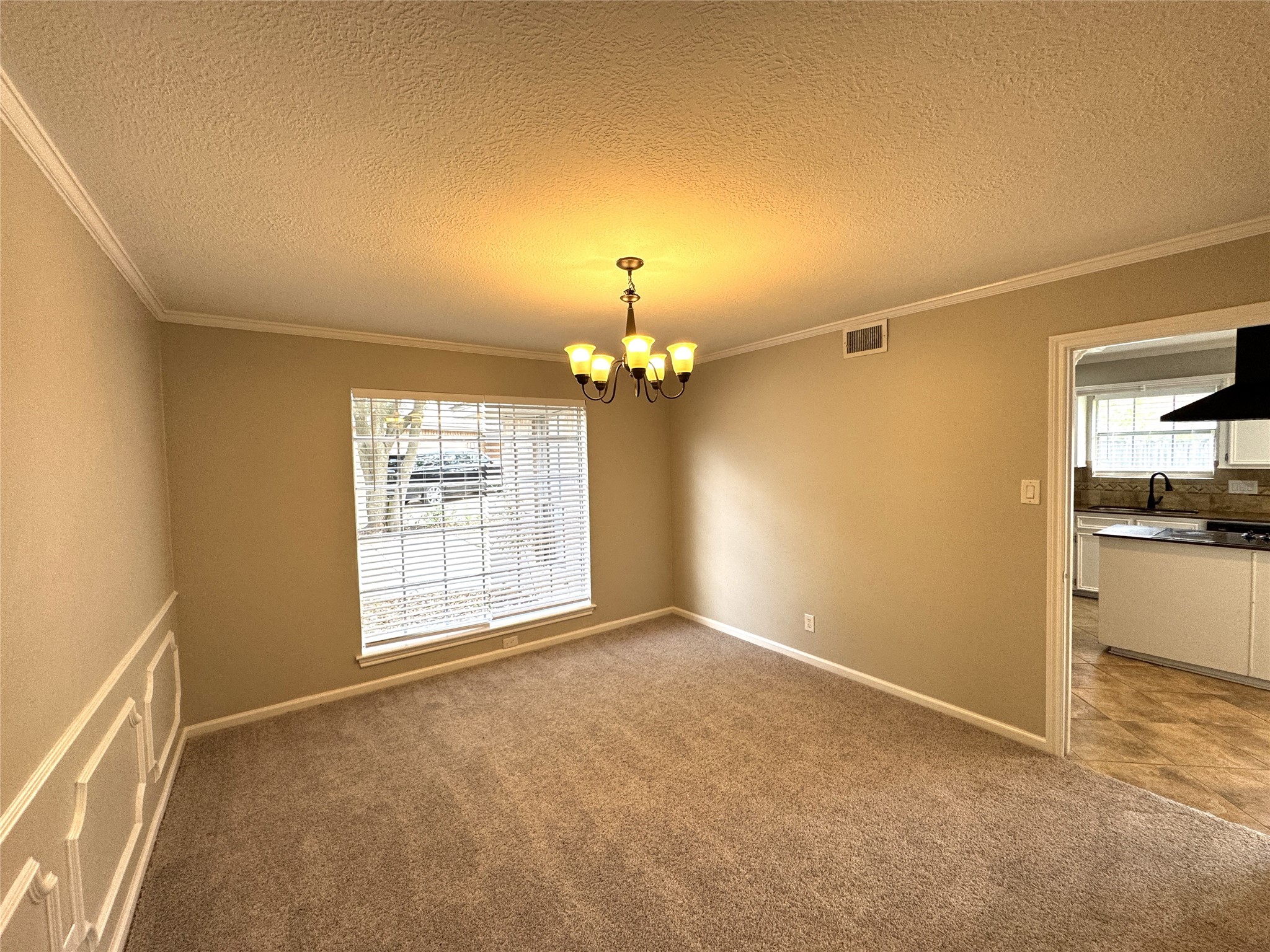 6630 Sumner Isle Court Spring, TX 77379 - Photo 5 of 30