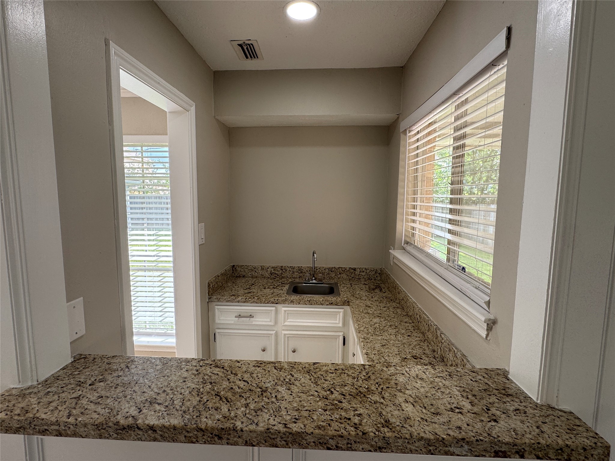 6630 Sumner Isle Court Spring, TX 77379 - Photo 10 of 30
