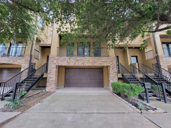 $3,275 | 1605 West 14th Street, Houston, TX 77008
