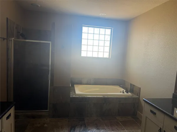 $3,275 | 1605 West 14th Street, Houston, TX 77008
