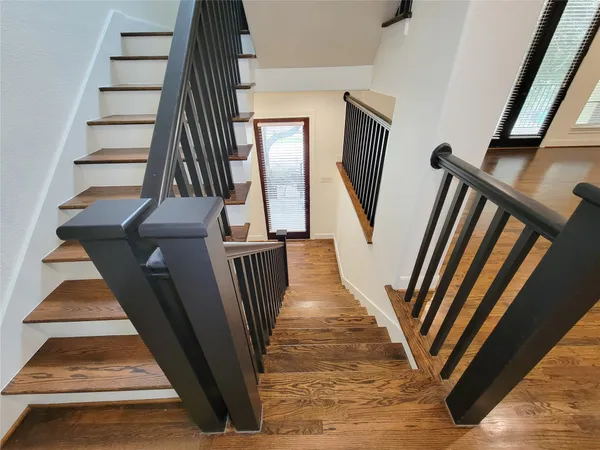$3,275 | 1605 West 14th Street, Houston, TX 77008