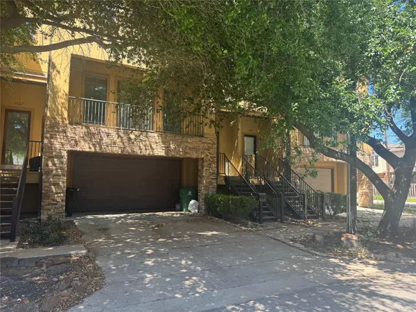 $3,275 | 1605 West 14th Street, Houston, TX 77008