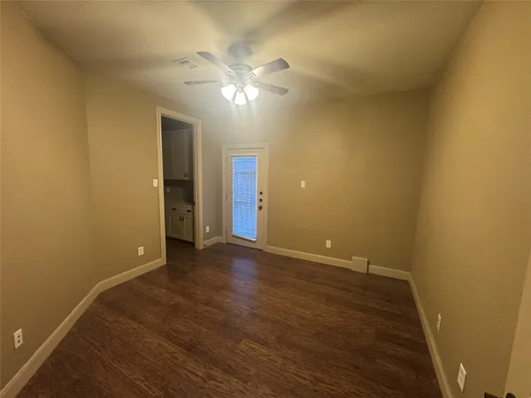 $3,275 | 1605 West 14th Street, Houston, TX 77008