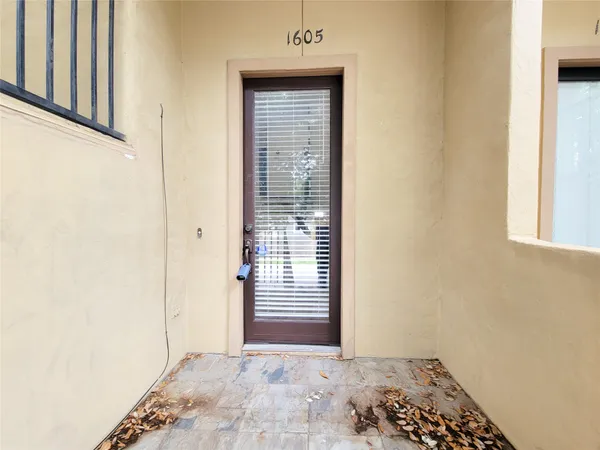 $3,275 | 1605 West 14th Street, Houston, TX 77008