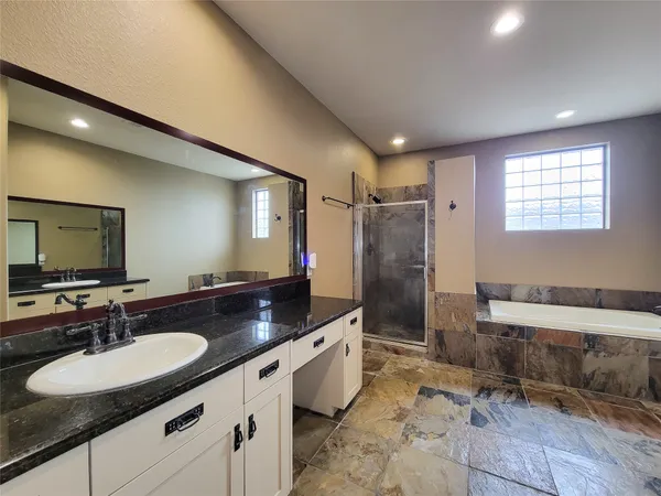 $3,275 | 1605 West 14th Street, Houston, TX 77008