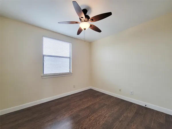 $3,275 | 1605 West 14th Street, Houston, TX 77008
