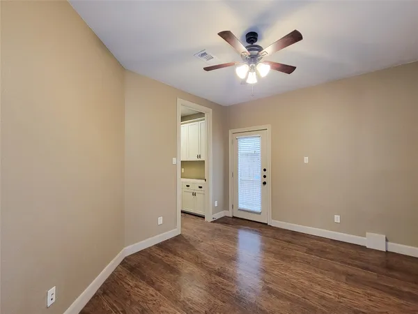 $3,275 | 1605 West 14th Street, Houston, TX 77008